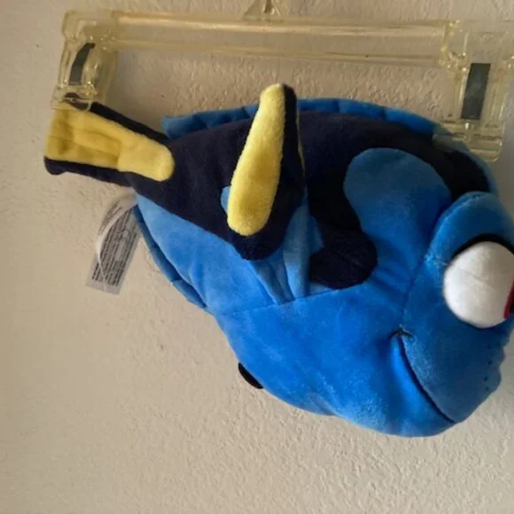 DISNEY "PIXAR" FINDING DORY DISNEY PARKS STUFFED ANIMAL BLUE PLUSH SOFT NOS NWT - Picture 3 of 8